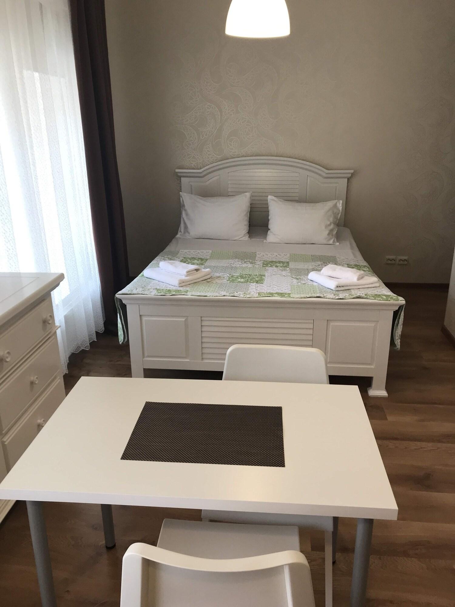 Khách sạn Westa